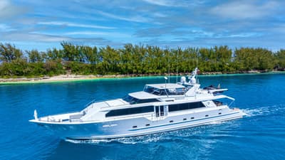 BOATZON | Broward Raised Pilothouse 1997