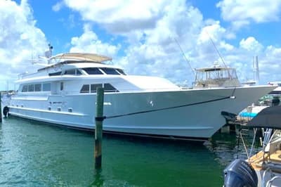 BOATZON | Broward Raised Pilothouse MY 1990