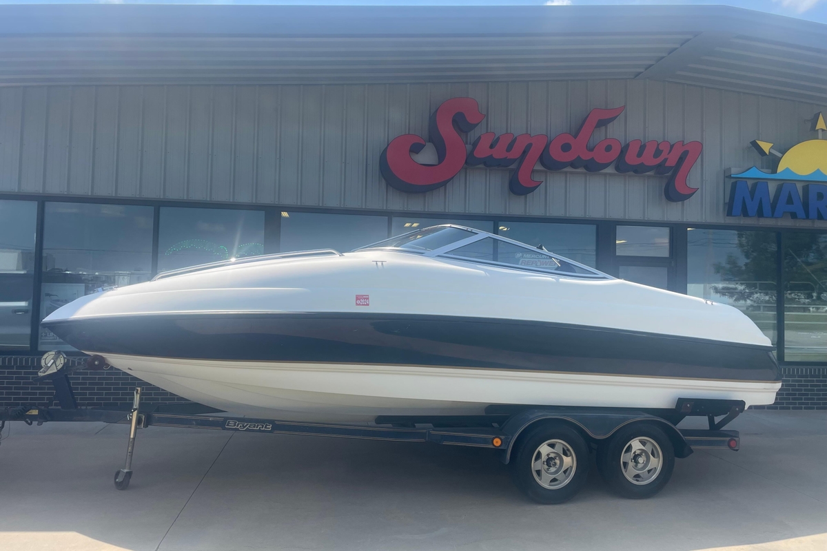 1999 Bryant 214 Cuddy - Sold Boat