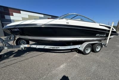 BOATZON | Bryant 233 2008
