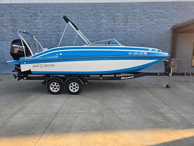 BOATZON | Bryant Sportabout 2015 BOATZON | Bryant Sportabout 2015
