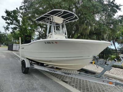 BOATZON | Bulls Bay 200 Center Console 2018