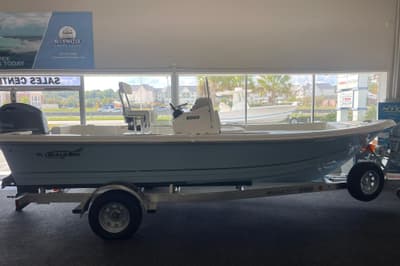 BOATZON | Bulls Bay 2000 2025