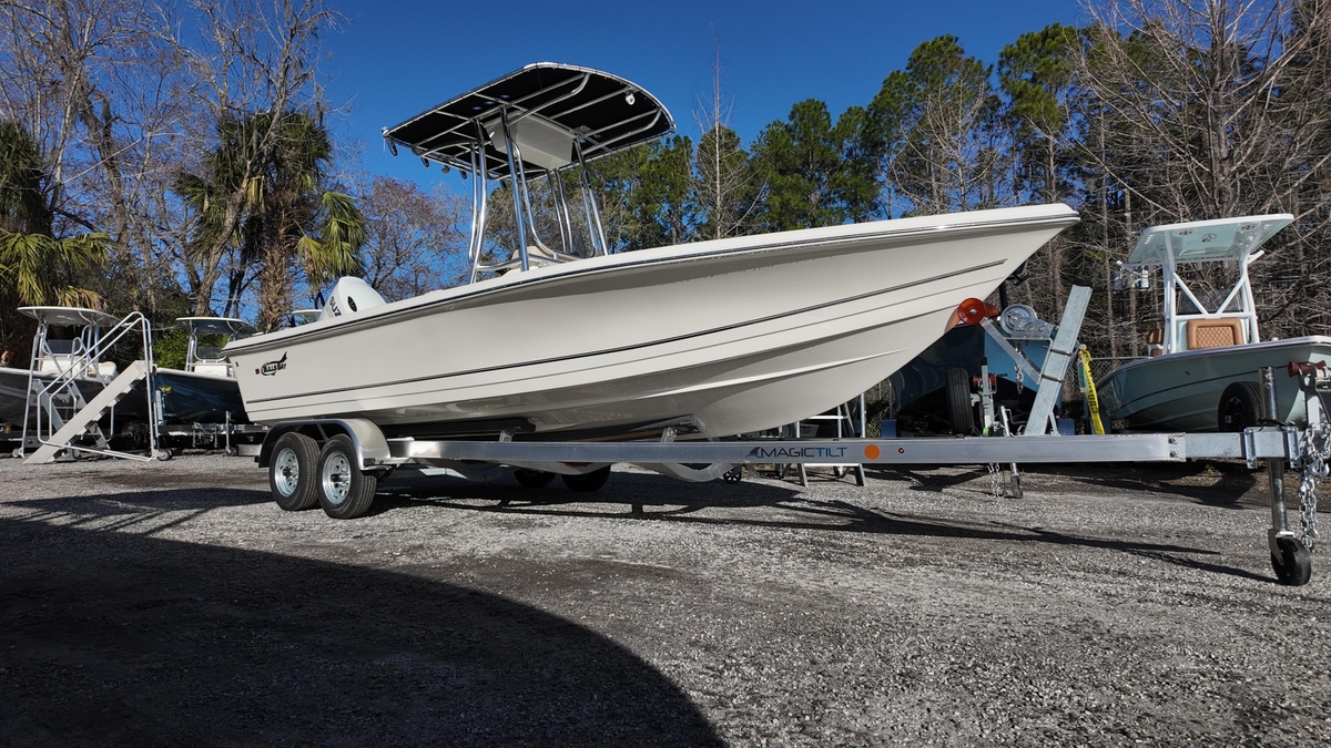 2025 Bulls Bay 2200XS - Sold Boat
