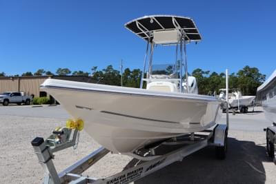 BOATZON | Bulls Bay 2200XS BULLS BAY 2026