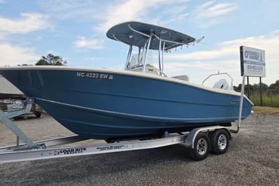 BOATZON | Bulls Bay 230 Center Console 2022