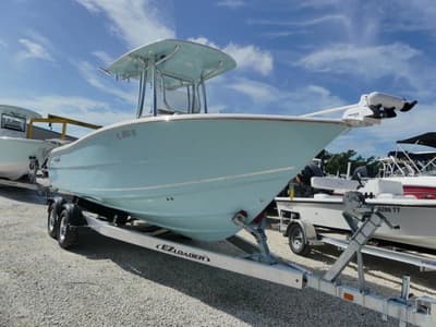 BOATZON | Bulls Bay 230 Center Console 2025