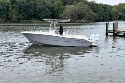 BOATZON | Bulls Bay 230 Center Console 2026