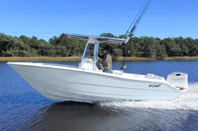 BOATZON | Bulls Bay 230 Center Console 2027