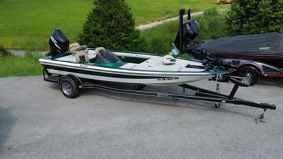 BOATZON | Bumble Bee 180 2002