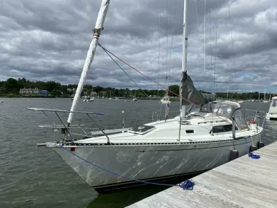 BOATZON | C&C 332 1986