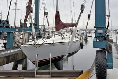BOATZON | C&C 36 1979