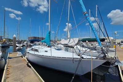 BOATZON | C&C 37 1985