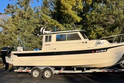 BOATZON | C-Dory Tomcat 255 Pilothouse 2007 BOATZON | C-Dory Tomcat 255 Pilothouse 2007