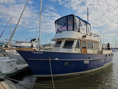 BOATZON | C & L Sea Ranger Sundeck 39 1982
