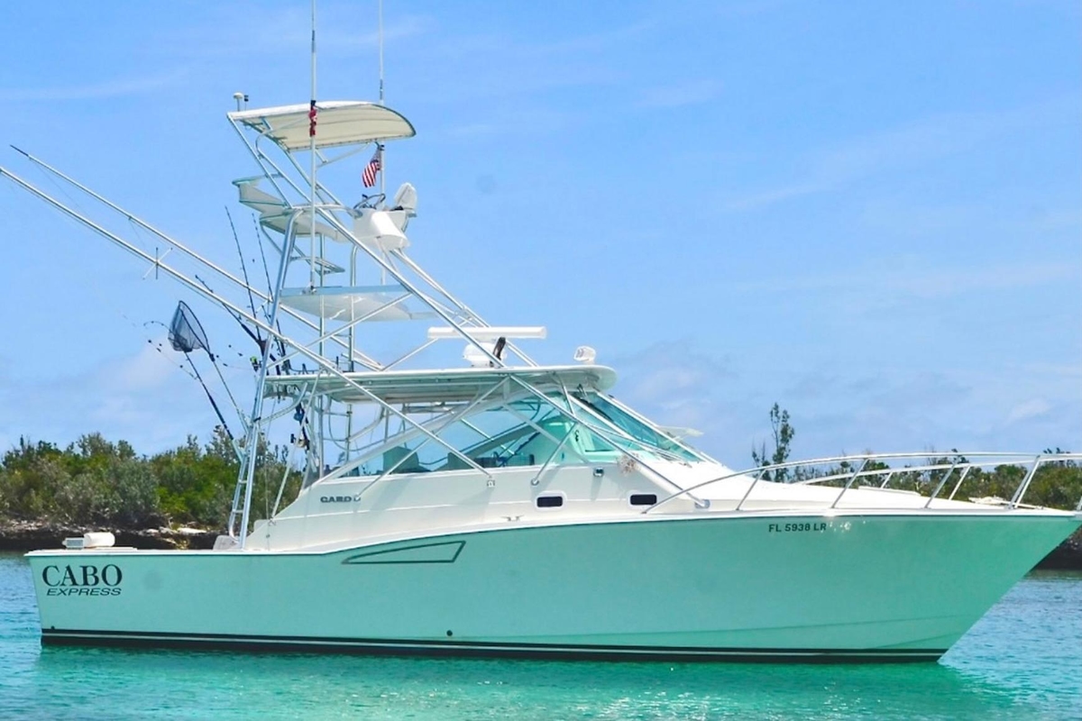 2002 Cabo 35 Express - Sold Boat