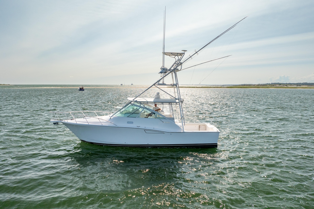 Cabo 35 Express 2004