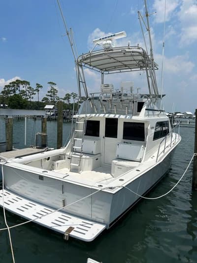 BOATZON | Cabo 35 Flybridge 1993