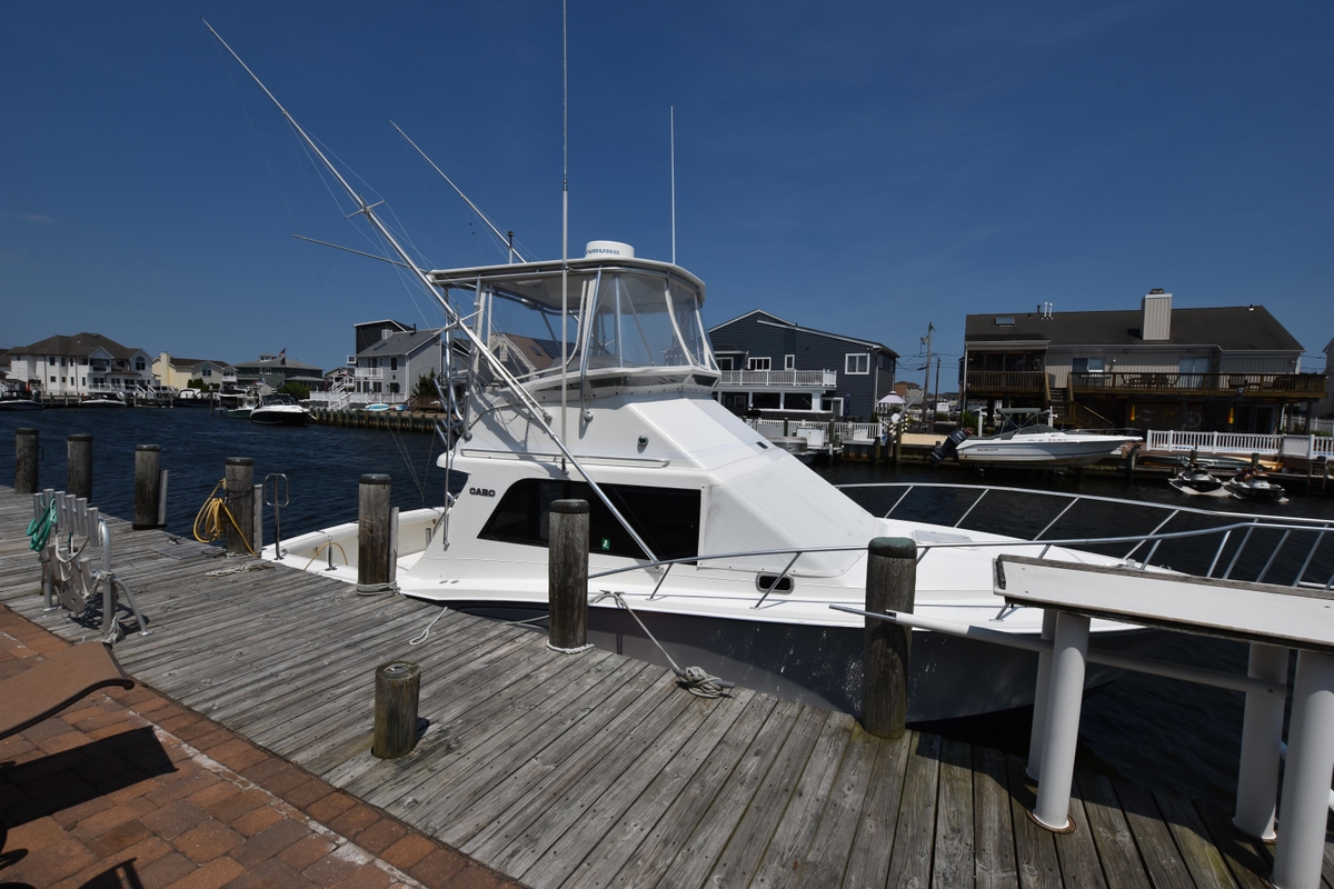 1994 Cabo 35 Flybridge - Sold Boat