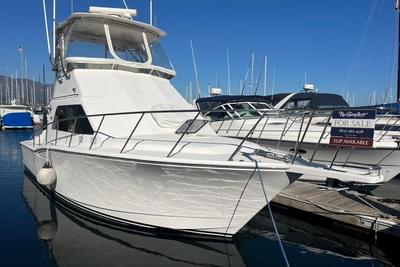 BOATZON | Cabo 35 Flybridge 2007