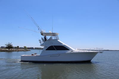 BOATZON | Cabo 47 Flybridge 2002