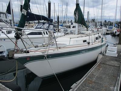 BOATZON | CAL 31 1979 BOATZON | CAL 31 1979