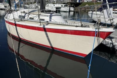 BOATZON | CAL 330 1976