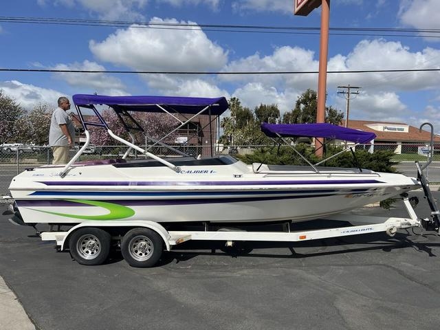 1999 Caliber One 2300 Silencer - Sold Boat