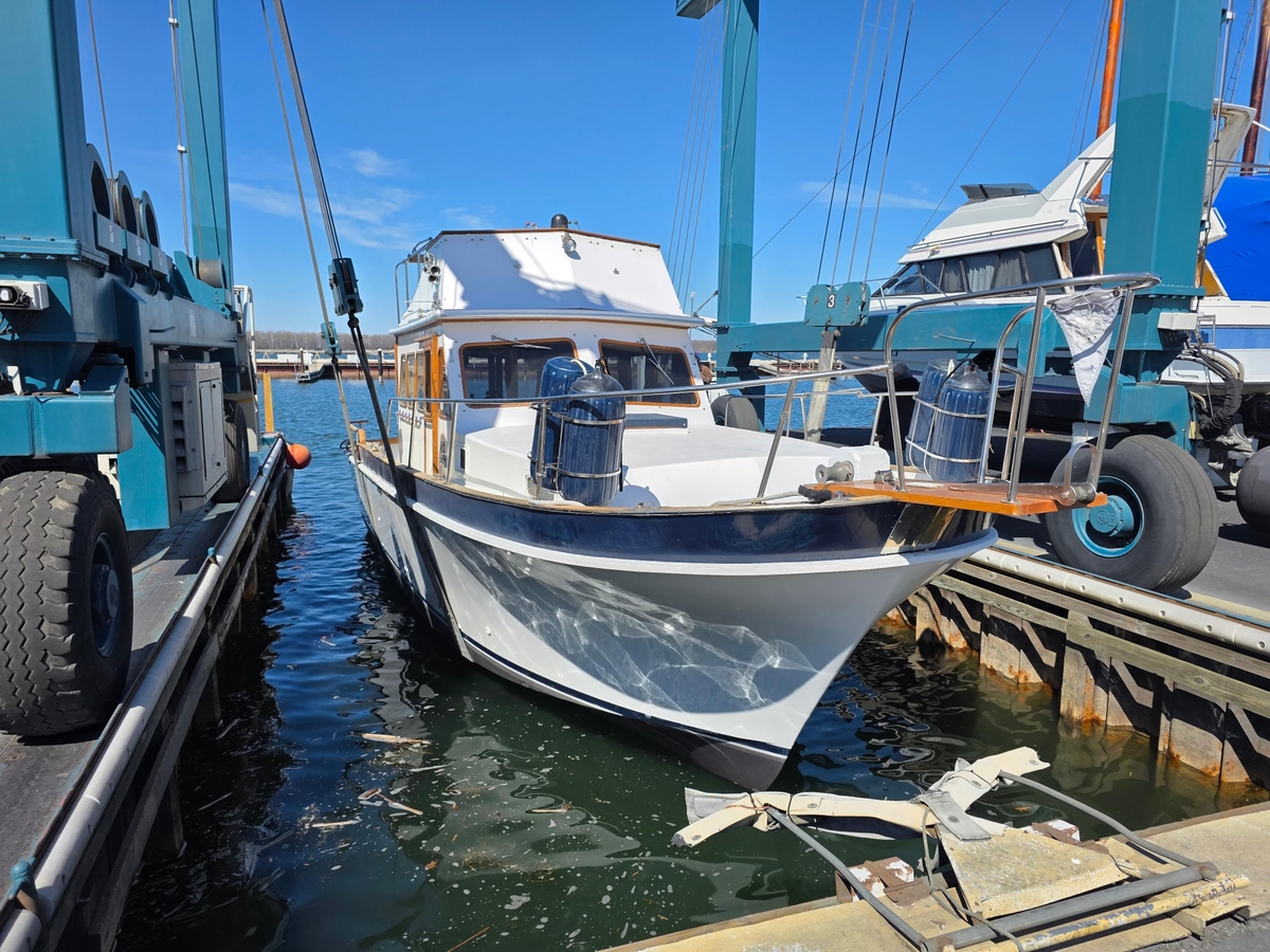 1978 Californian 34 LRC - Sold Boat