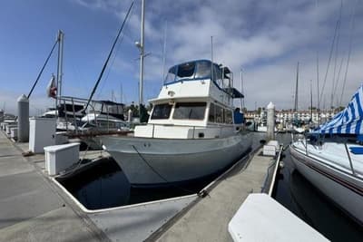 BOATZON | Californian 38 Motor Yacht 1977