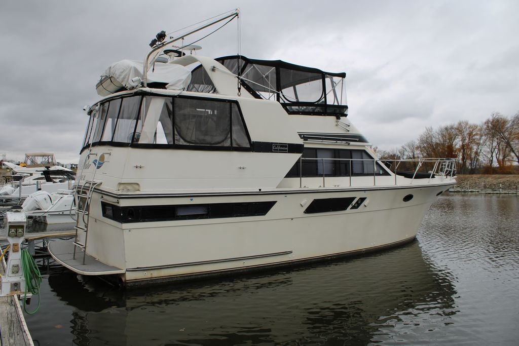 1988 Californian 45 Motor Yacht - Sold Boat