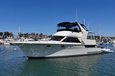 BOATZON | Californian 48 Cockpit Motor Yacht 1989