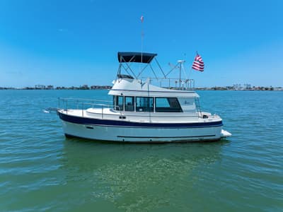 BOATZON | Camano 31 Trawler 2001
