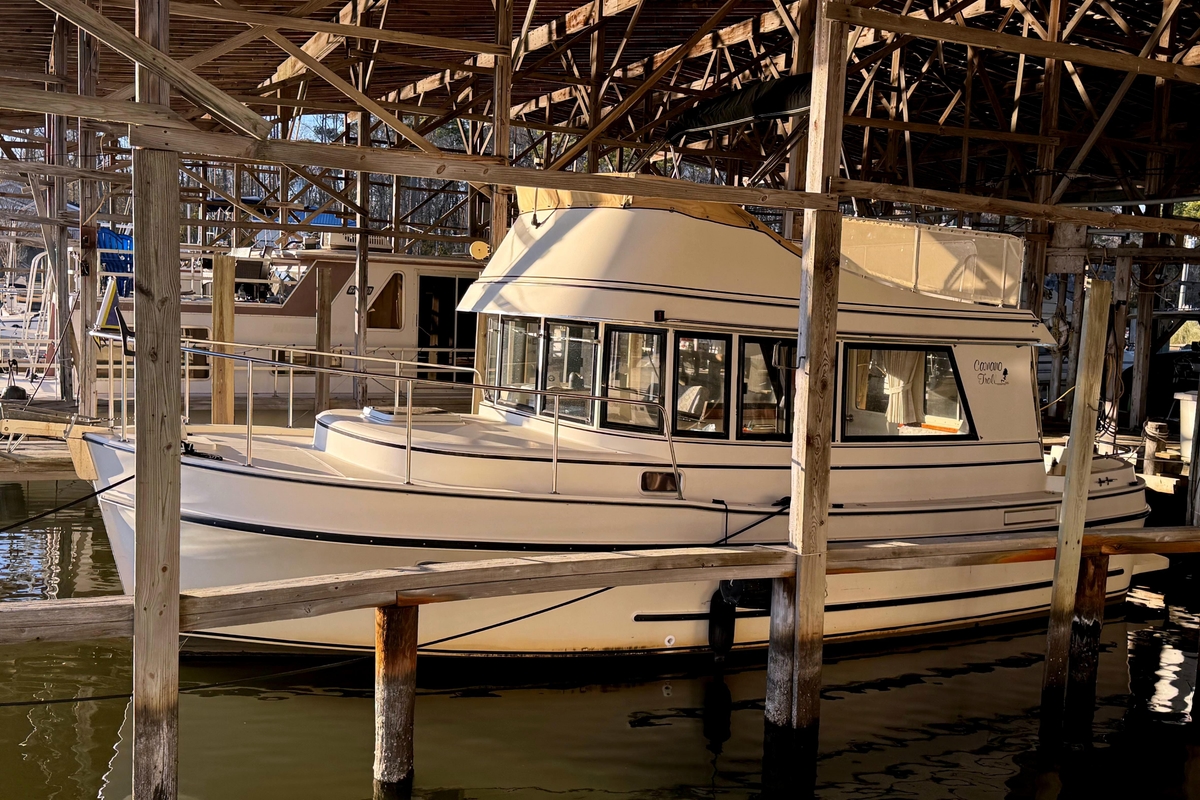 2002 Camano Troll 31 - Sold Boat