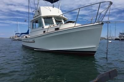 BOATZON | Cape Dory 28 Flybridge 1986