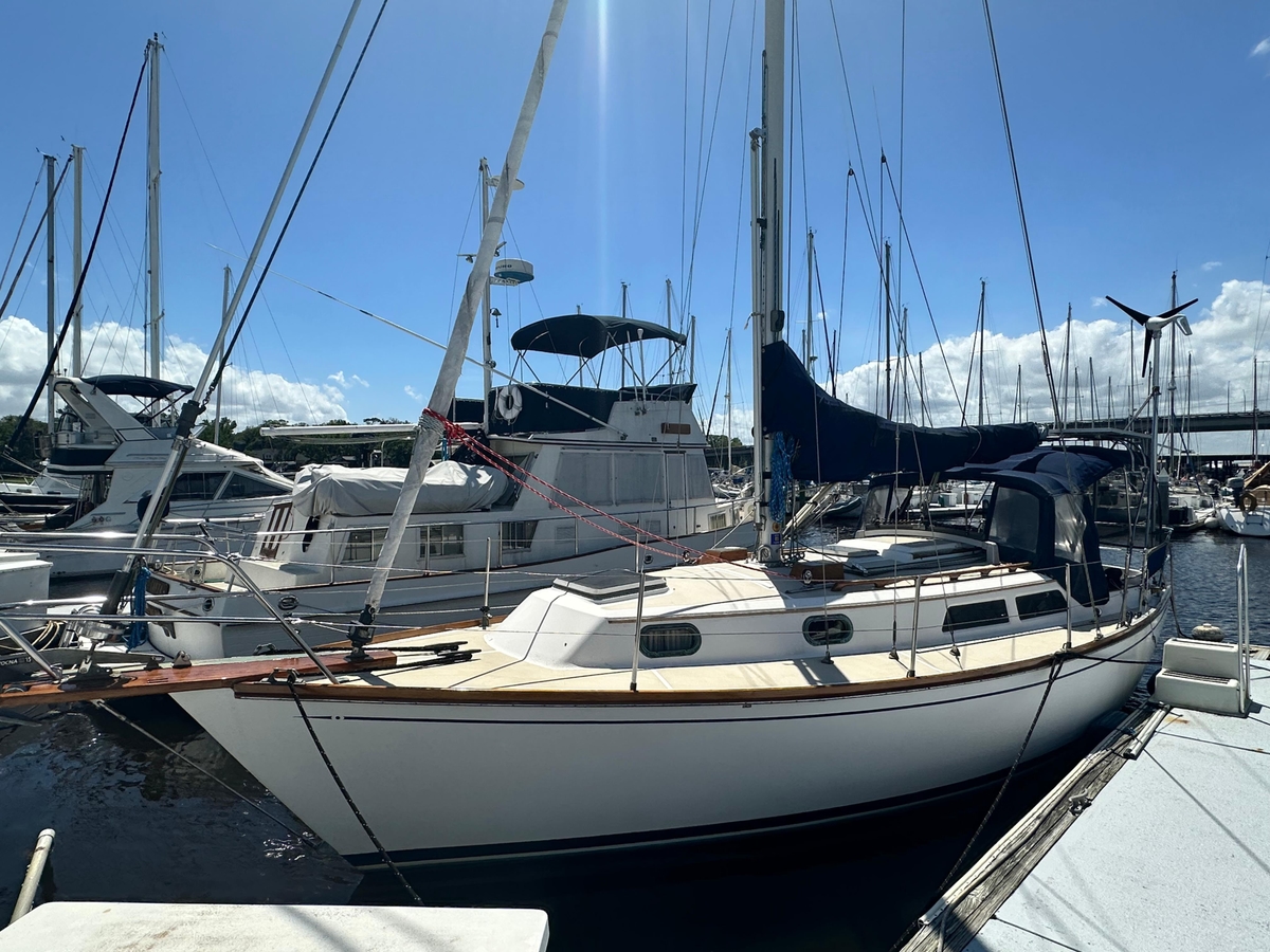 1989 Cape Dory 30 MK II - Sold Boat
