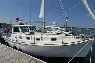 BOATZON | Cape Dory 30 Motorsailer 1989