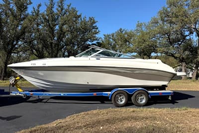 BOATZON | Caravelle 242 Bowrider 2004