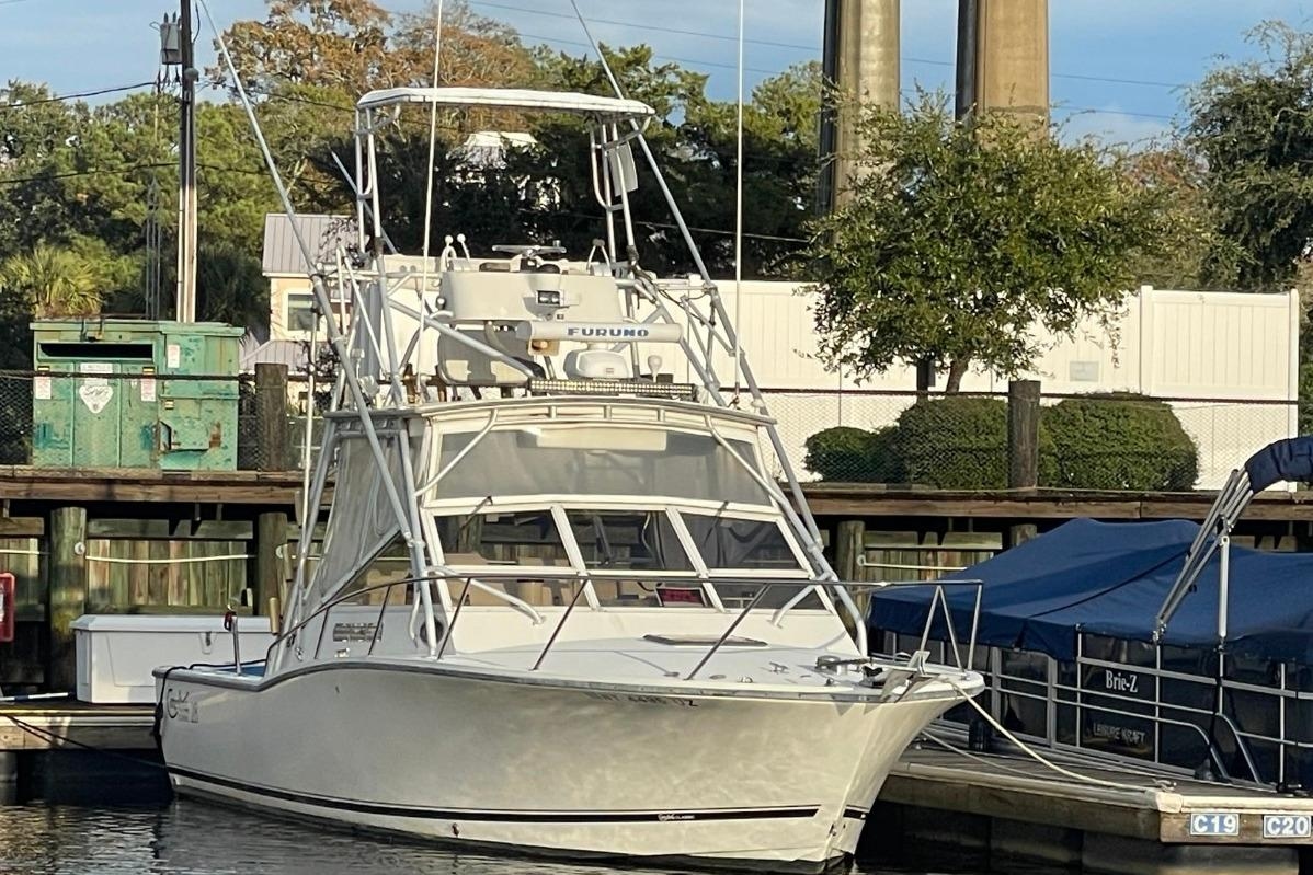 2003 Carolina Classic 28 - Sold Boat