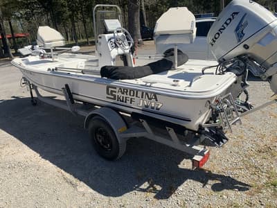 BOATZON | Carolina Skiff 17JVCC 2011