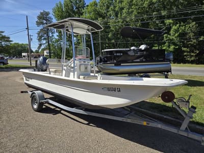 BOATZON | Carolina Skiff 19 DLX 2017