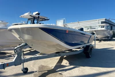 BOATZON | Carolina Skiff 19 Ultra Elite 2013