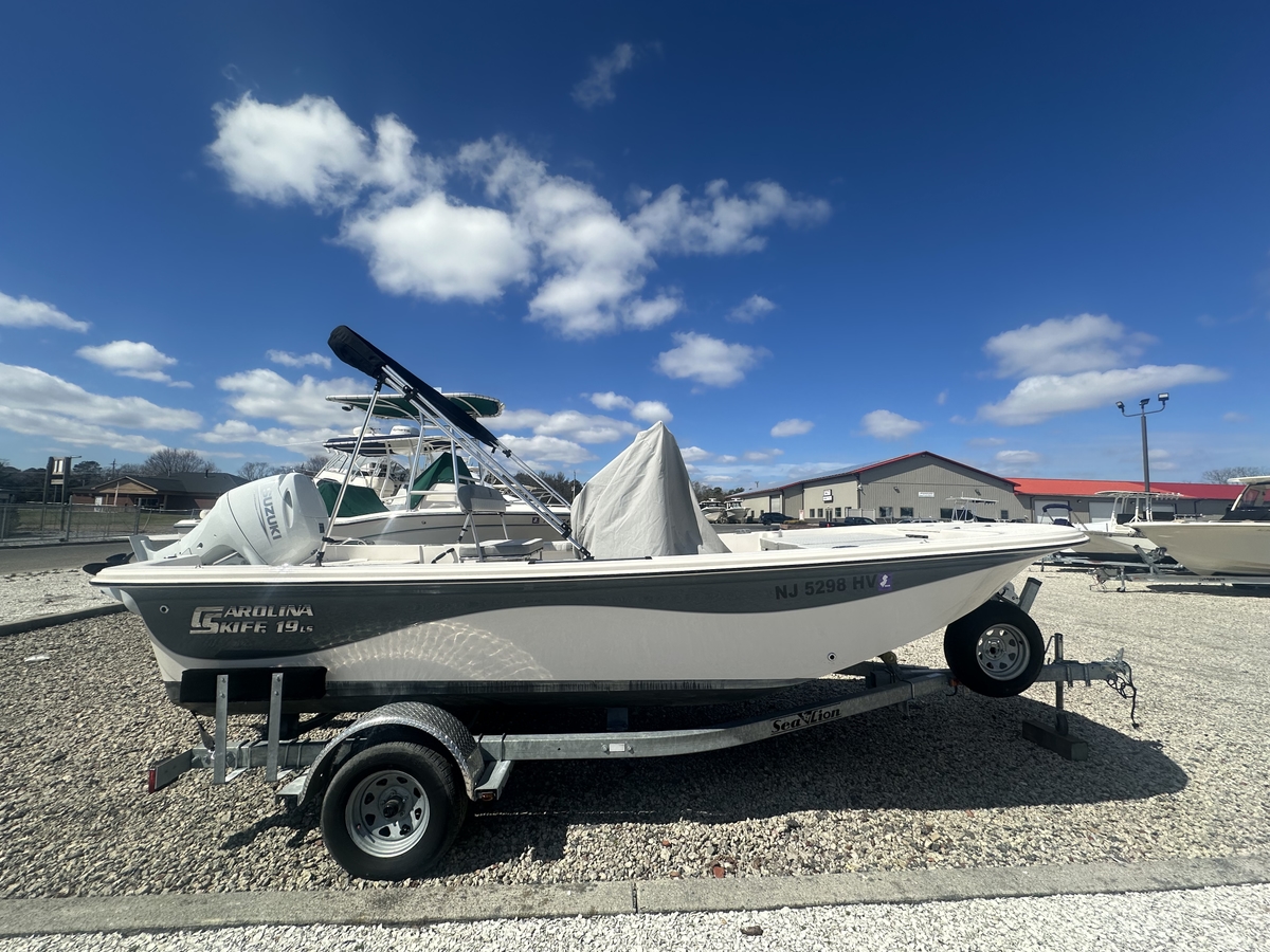 2025 Carolina Skiff 19LS - Sold Boat