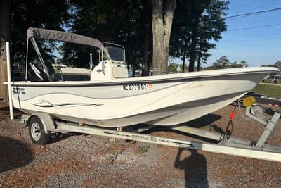 BOATZON | Carolina Skiff 218 DLV 2013