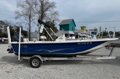 BOATZON | Carolina Skiff 218 DLV 2017