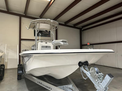 BOATZON | Carolina Skiff 23 LS 2026