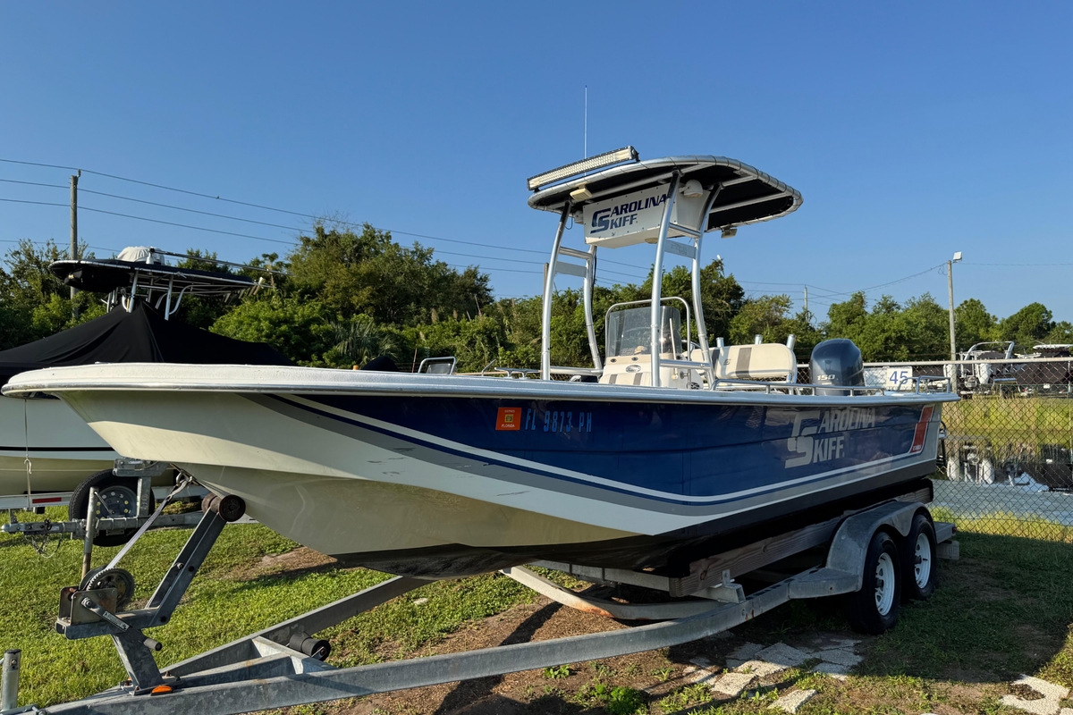 2012 Carolina Skiff 238 DLV - Sold Boat