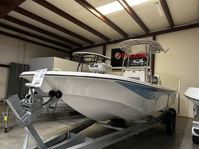 BOATZON | Carolina Skiff 25 LS 2026