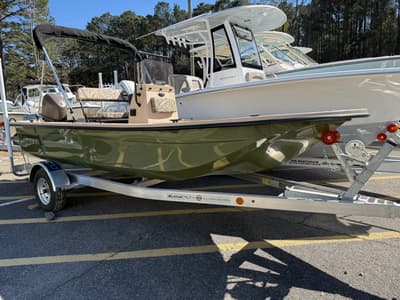 BOATZON | Carolina Skiff E18 JVX CC 2026