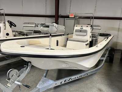 BOATZON | Carolina Skiff E20 JVX CC 2027